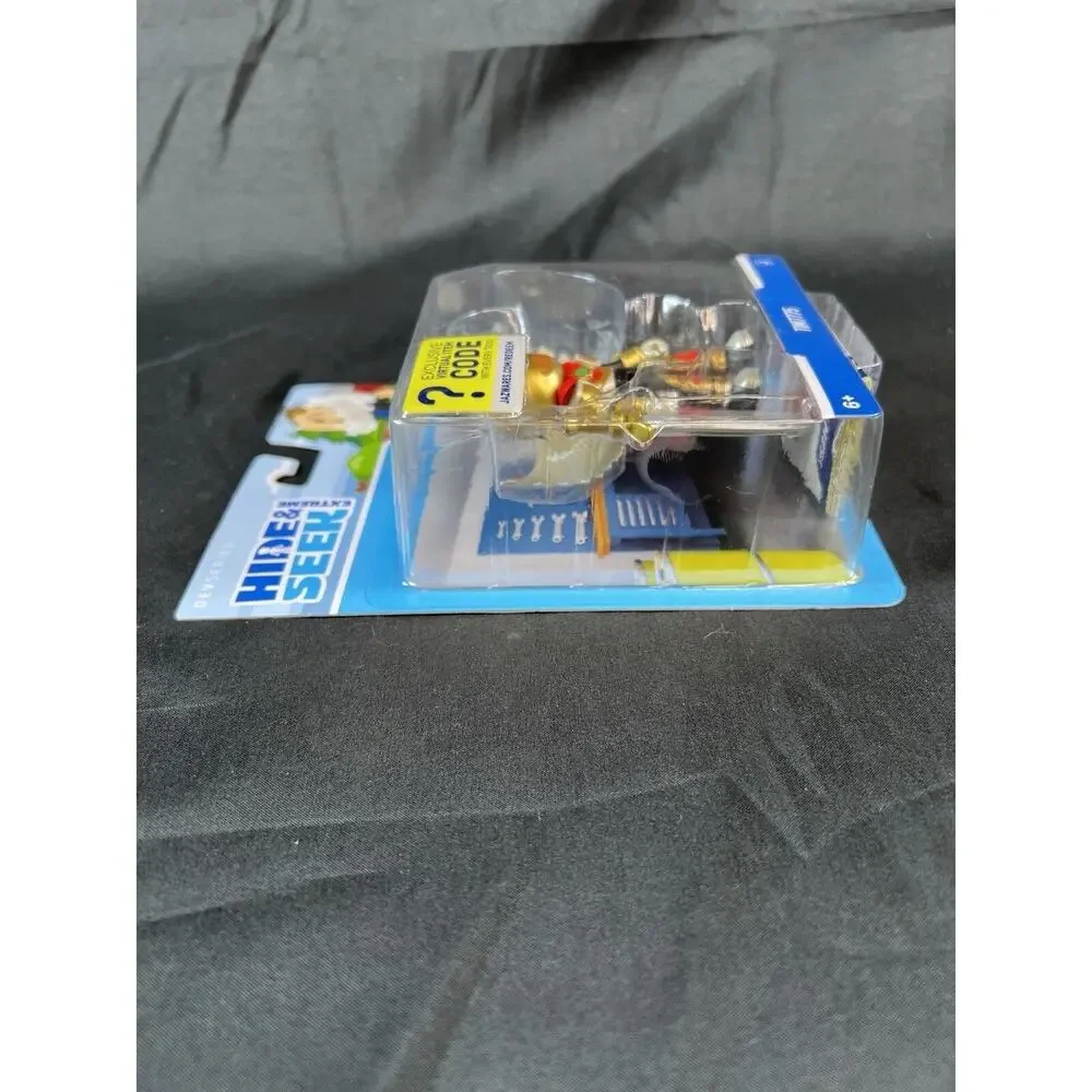 Roblox DevSeries Hide & Seek Extreme: TIM7775 Toy Figure w/Virtual Item Code NEW